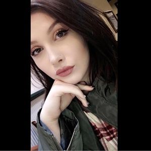 Meet your Posher, Megan